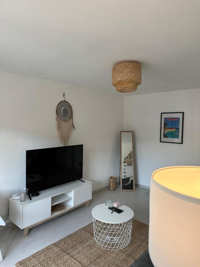 Spacieux Studio A Golfe Juan 2 Minutes Des Plages Валлорис Экстерьер фото